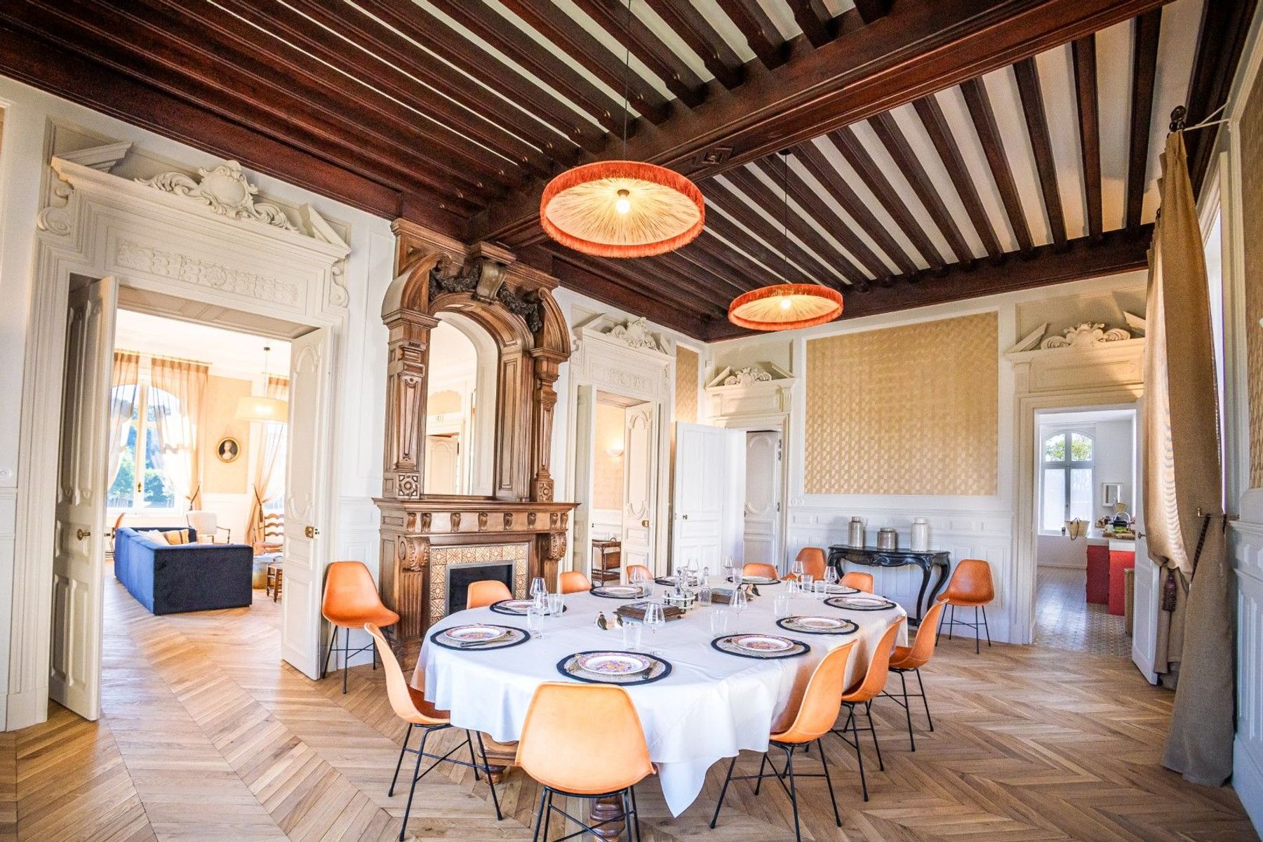 Chateau Beaune villa photo.